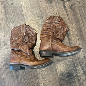HH Womens distressed slouch cowboy boots